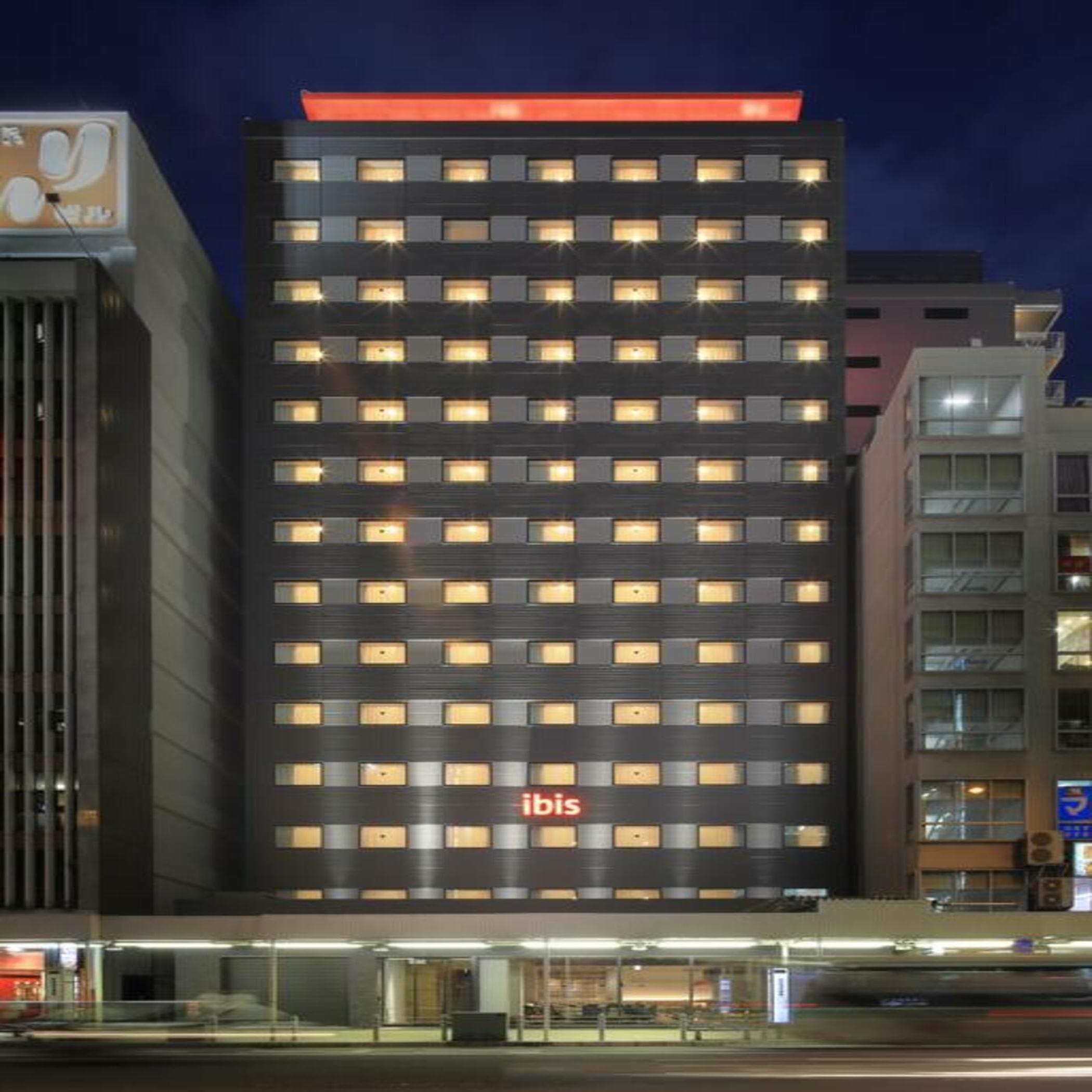 Ibis Osaka Umeda Hotell Exteriör bild